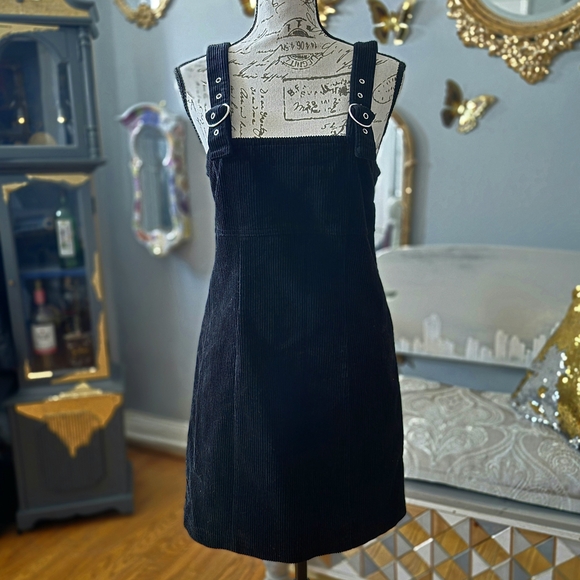 Forever 21 Dresses & Skirts - NWT Forever 21 Coastal Cowgirl Black Corduroy Pinafore Dress with Buckle Straps
